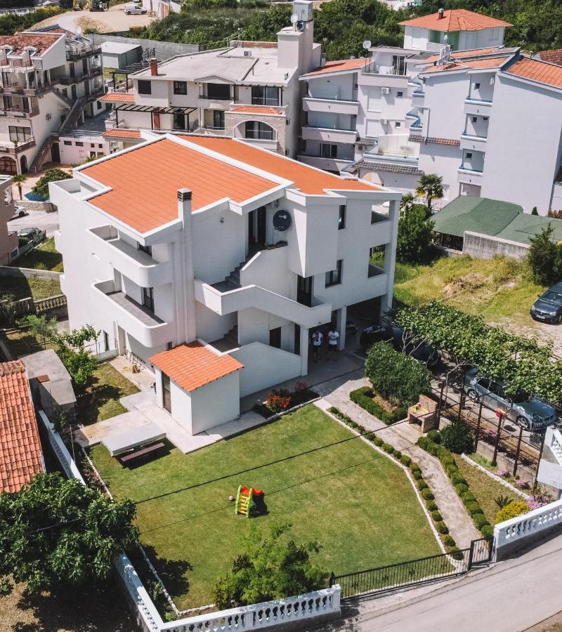 Apartments Radosevic 울친 외부 사진