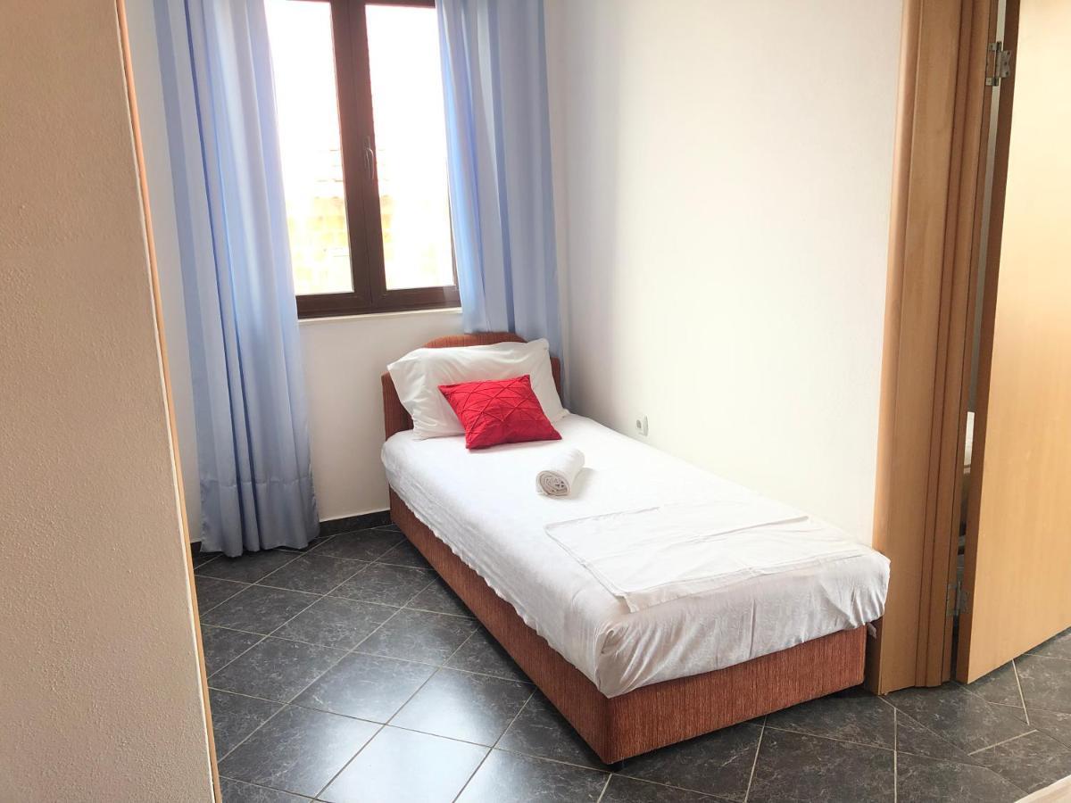 Apartments Radosevic 울친 외부 사진