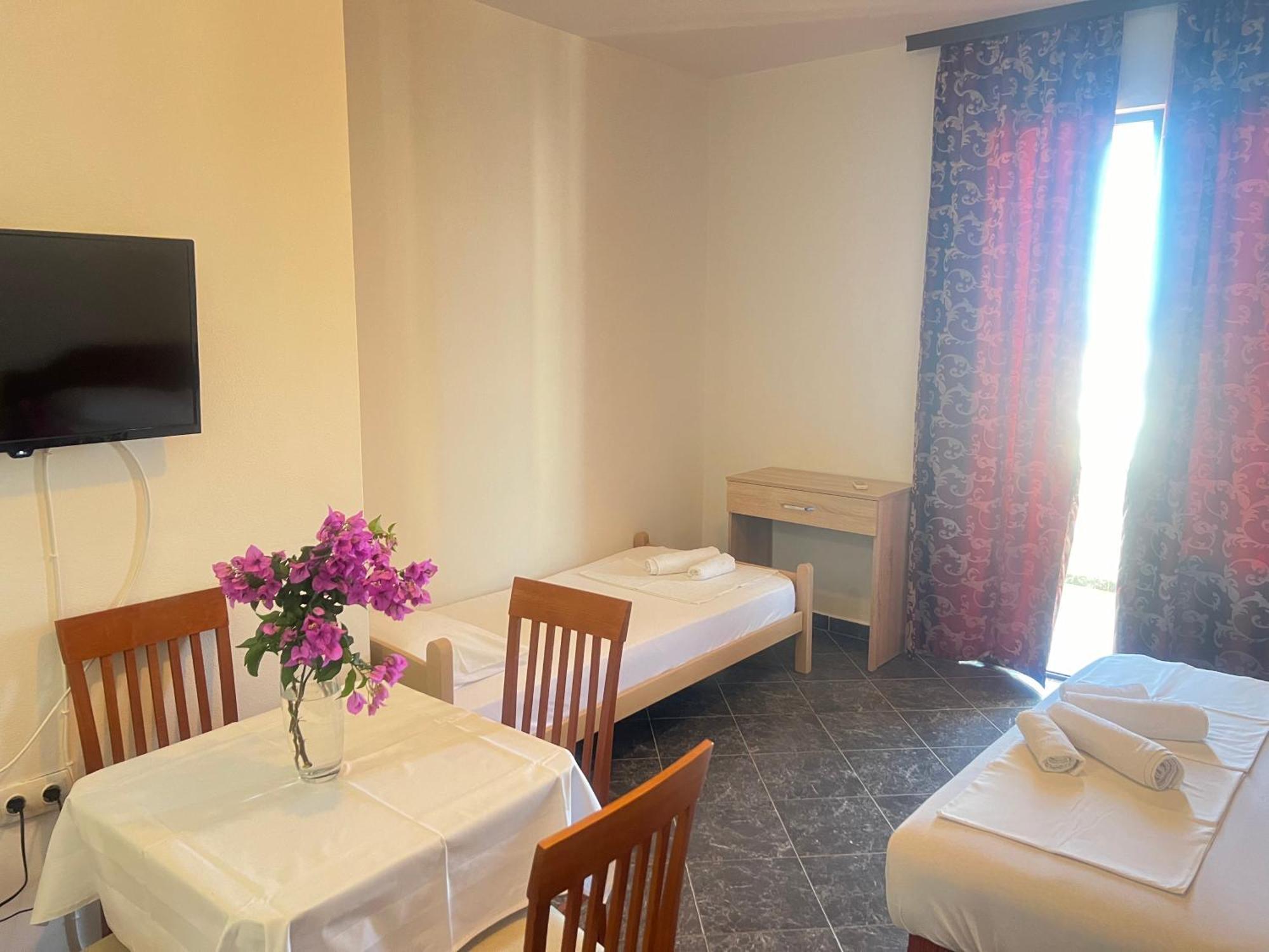 Apartments Radosevic 울친 외부 사진