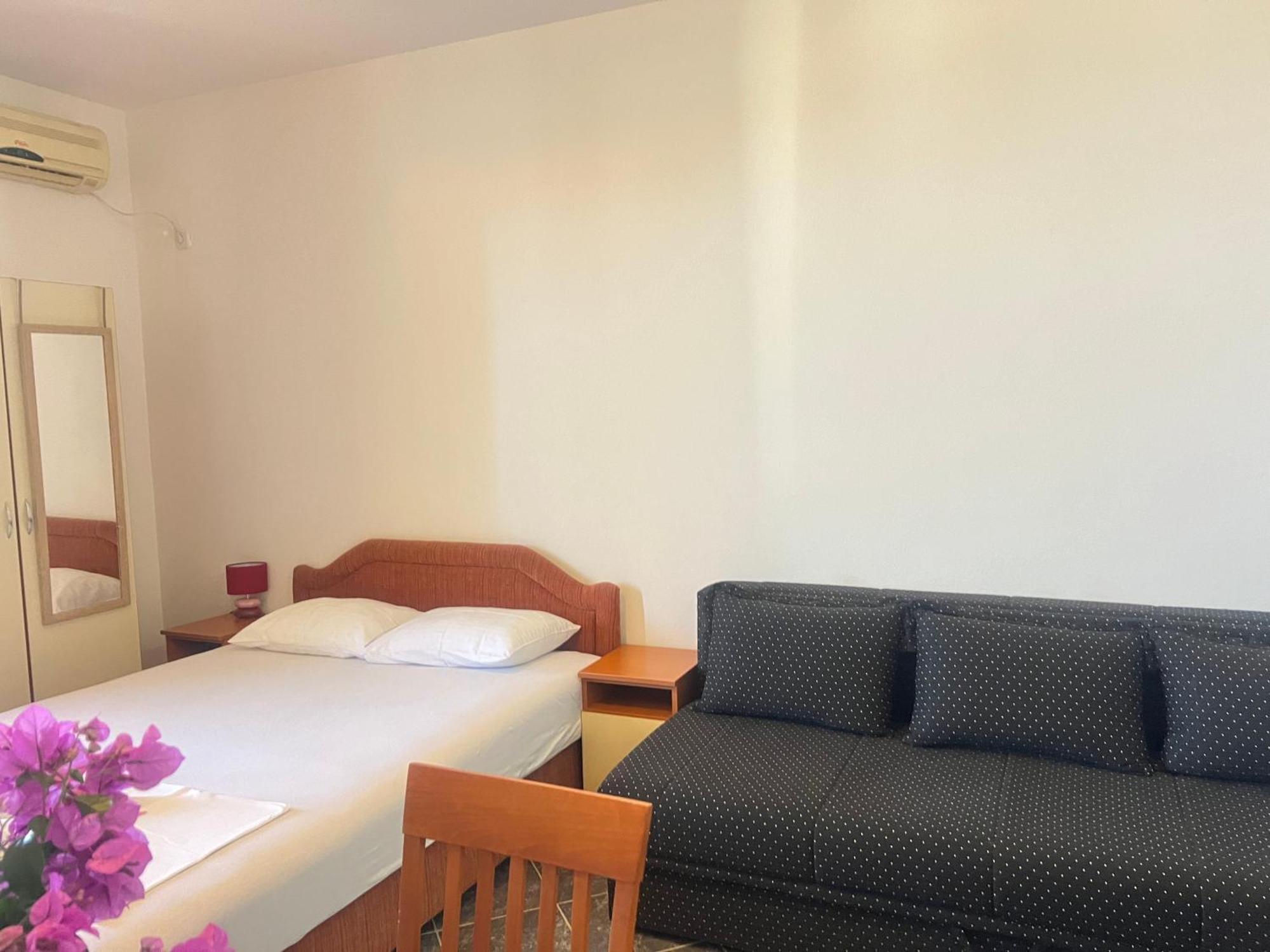 Apartments Radosevic 울친 외부 사진